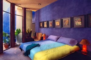 фиолетовый цвет в интерьере - фото 27